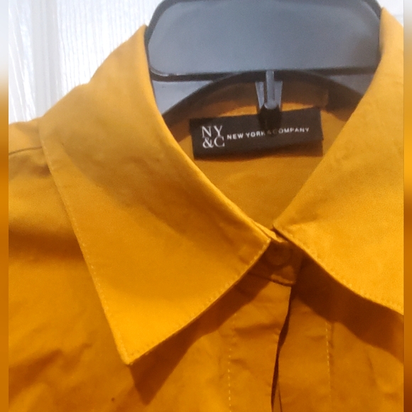 NY&CO. Blouse (mustard color) - Picture 2 of 4